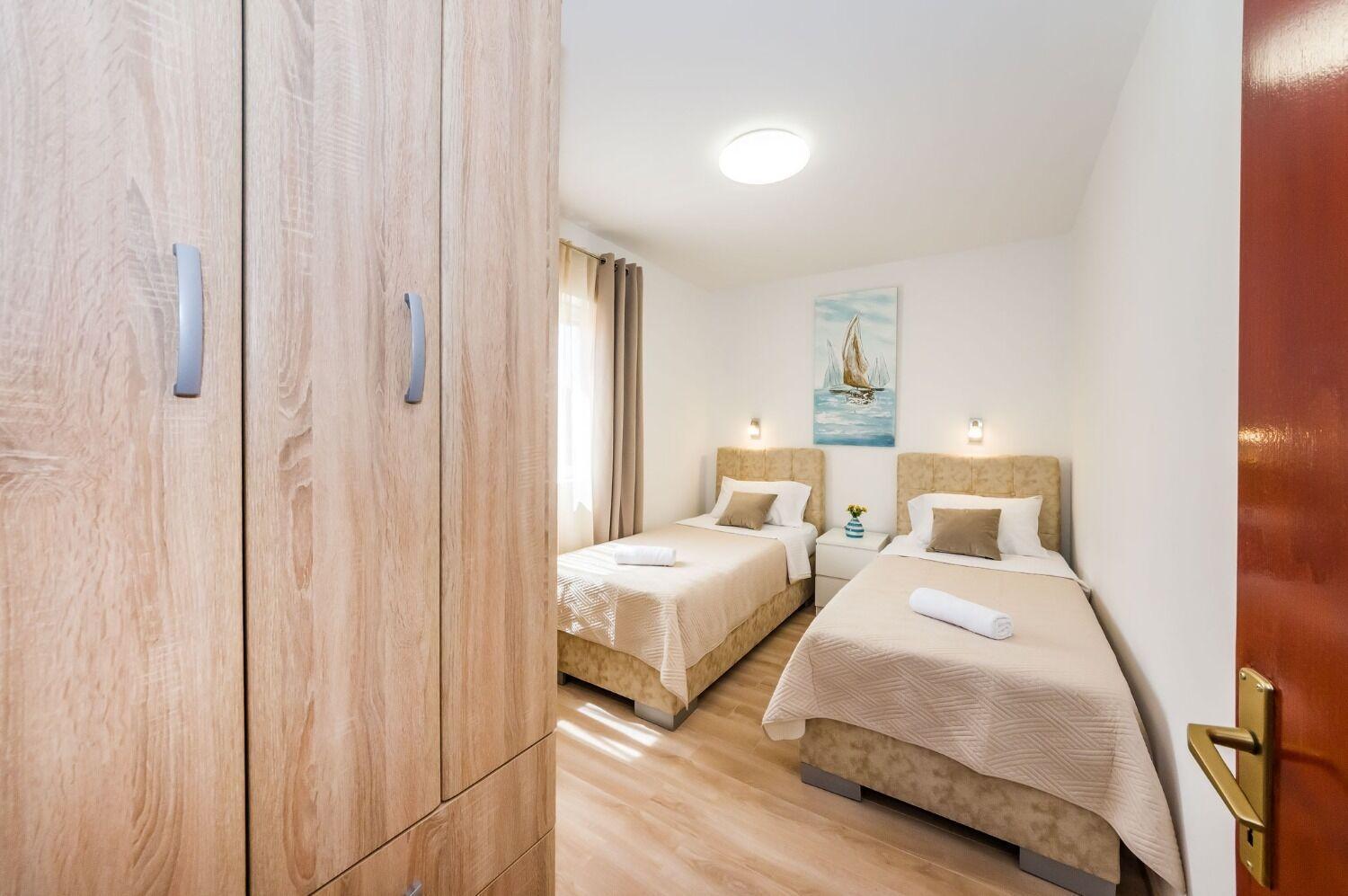Apartments Dreamy - Free Parking Nin Bagian luar foto