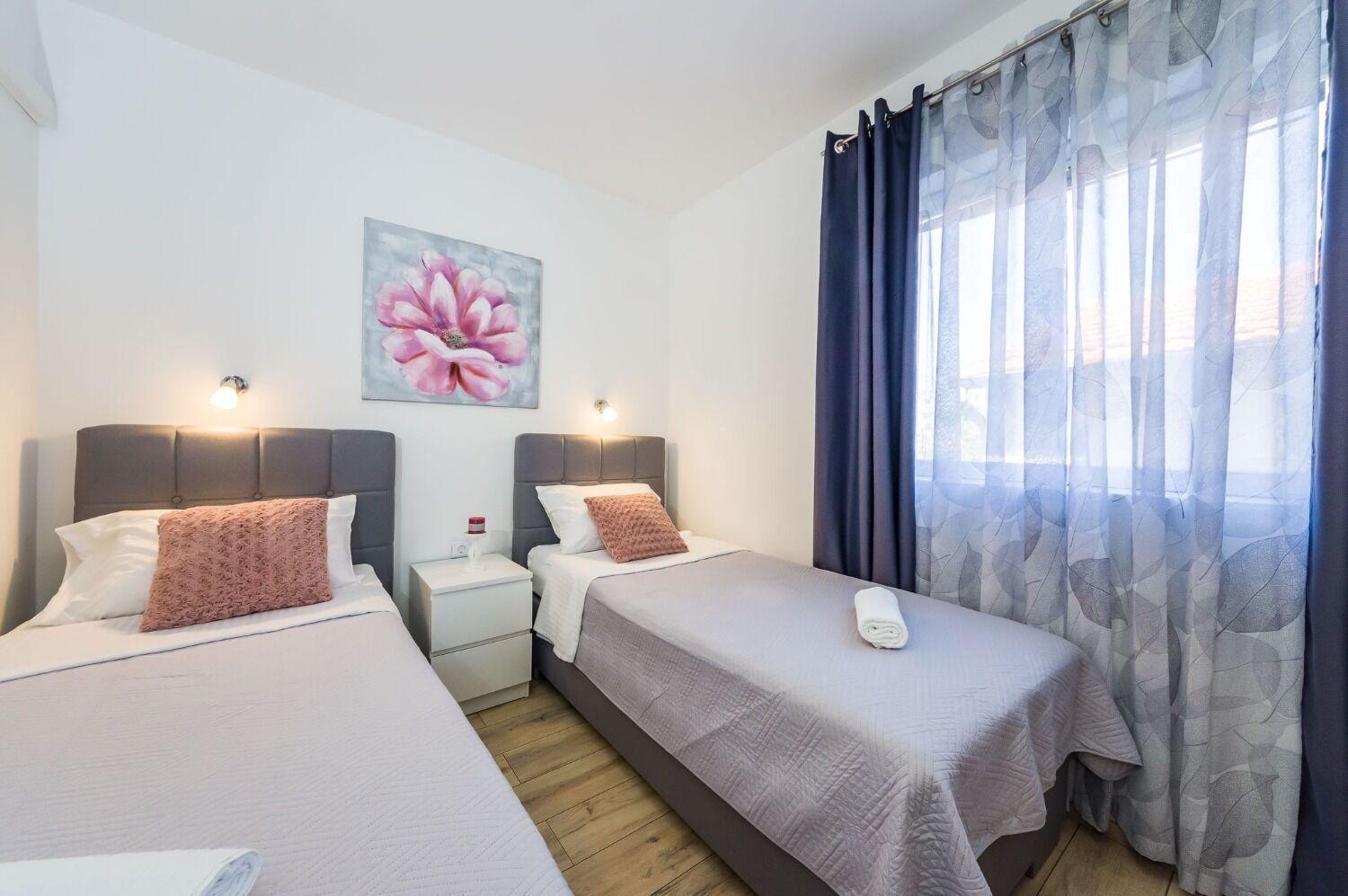 Apartments Dreamy - Free Parking Nin Bagian luar foto